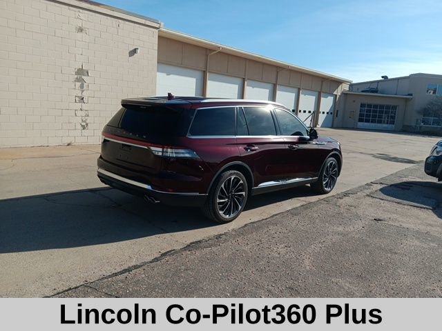Used 2020 Lincoln Aviator Reserve w/ Equipment Group 202A image 4