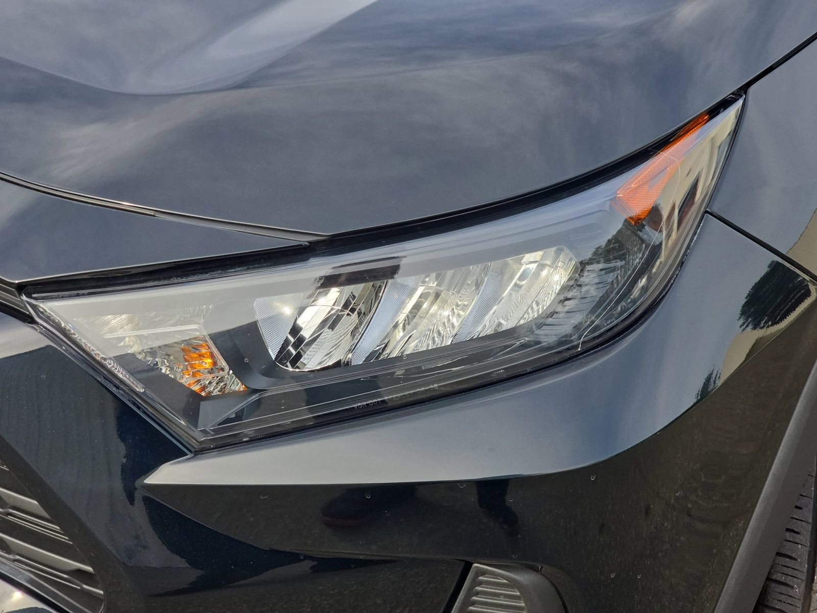 Used 2022 Toyota RAV4 LE image 37