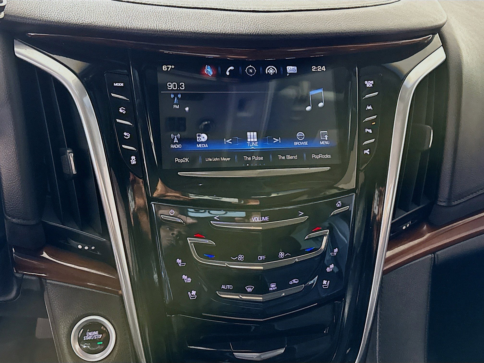 Used 2018 Cadillac Escalade Luxury image 18