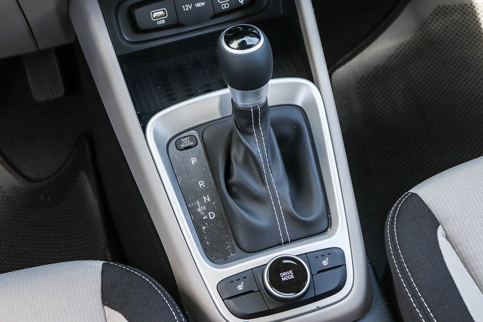 New 2026 Hyundai Venue SEL FWD image 25
