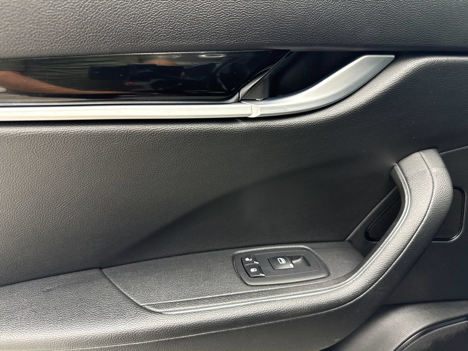 Used 2019 Maserati Levante AWD/4WD image 41