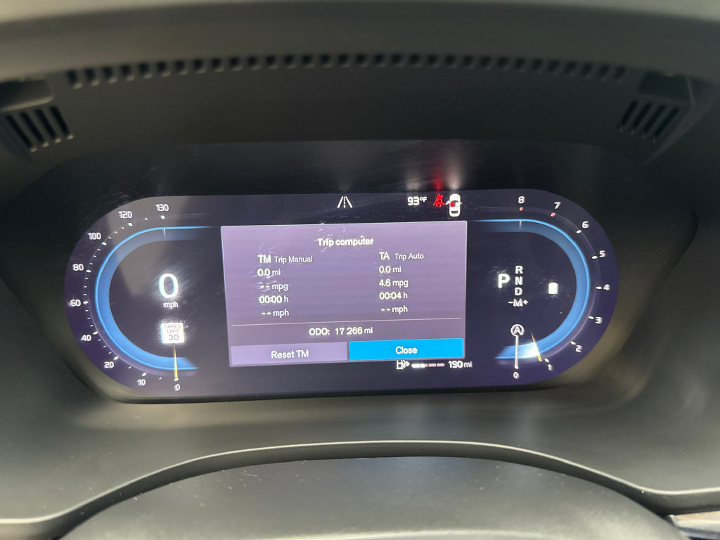 Used 2023 Volvo XC60 B5 Plus FWD image 61
