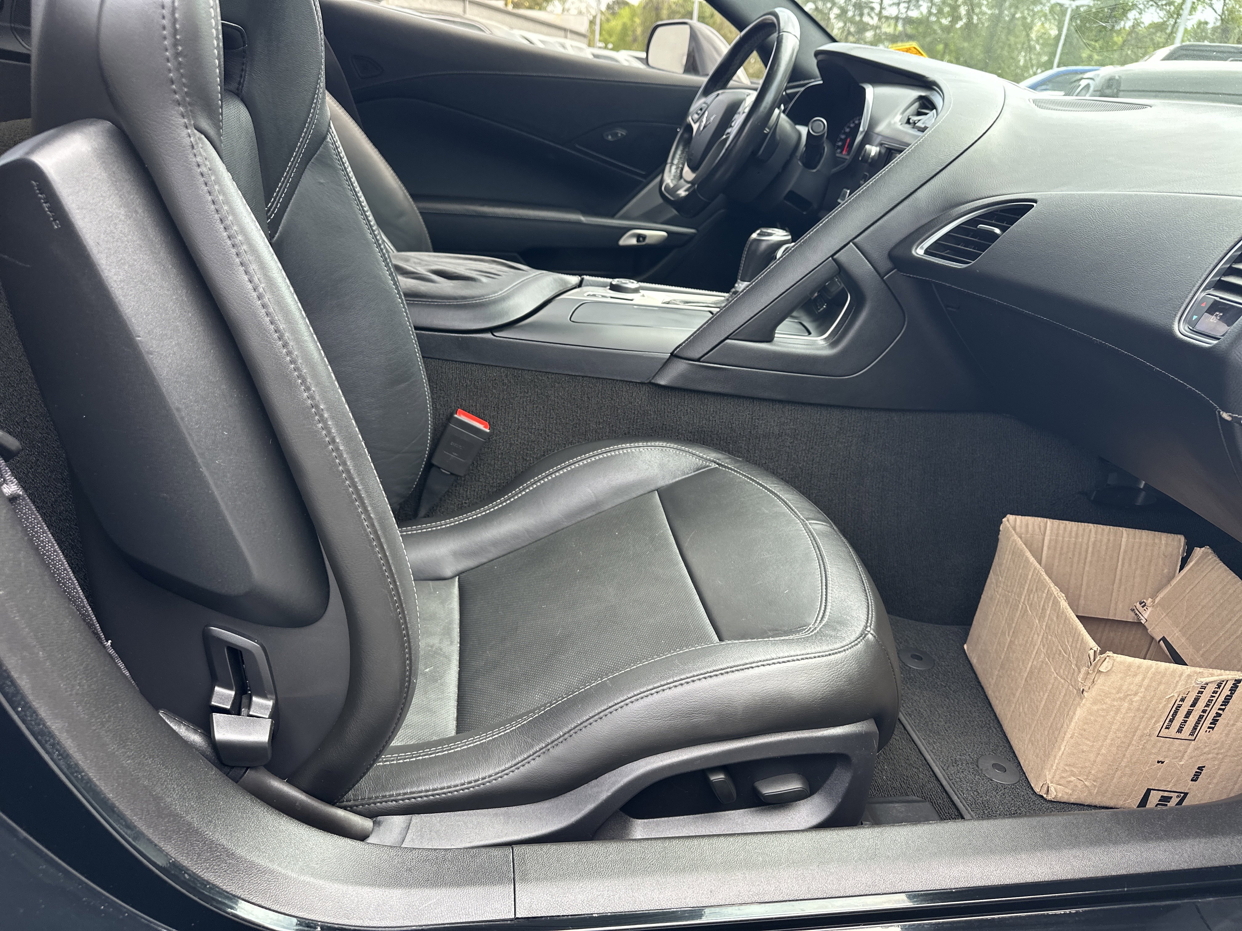 Used 2017 Chevrolet Corvette Stingray Coupe w/ Carbon Flash Badge Package RWD image 15