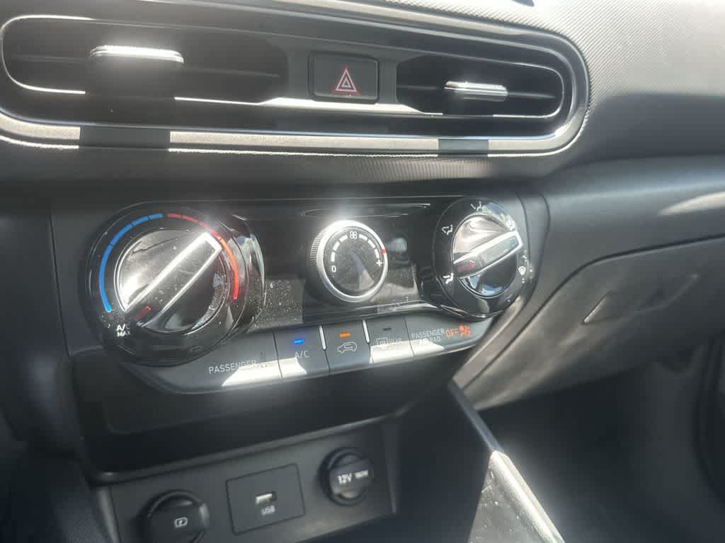 Used 2023 Hyundai Kona SEL FWD image 27