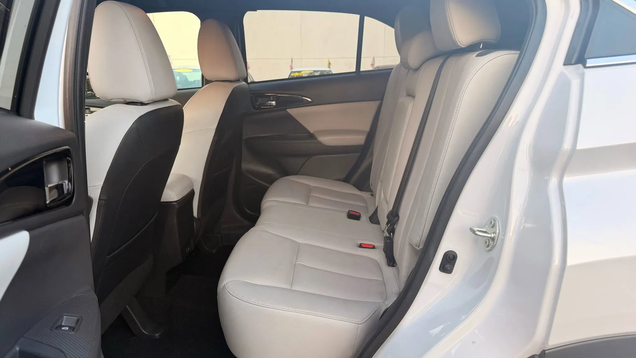 Used 2024 Mitsubishi Eclipse Cross SEL image 13