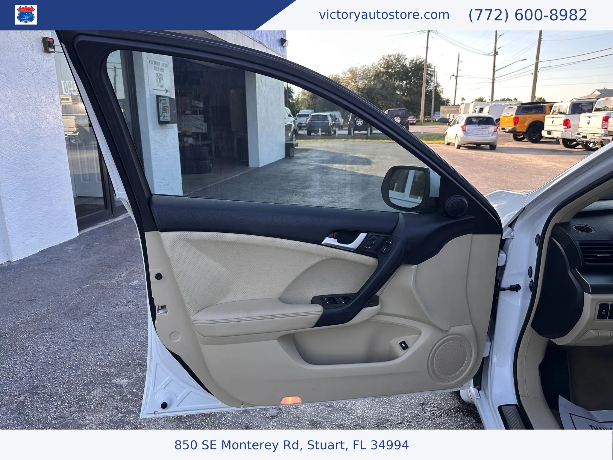 Used 2013 Acura TSX Sedan image 25