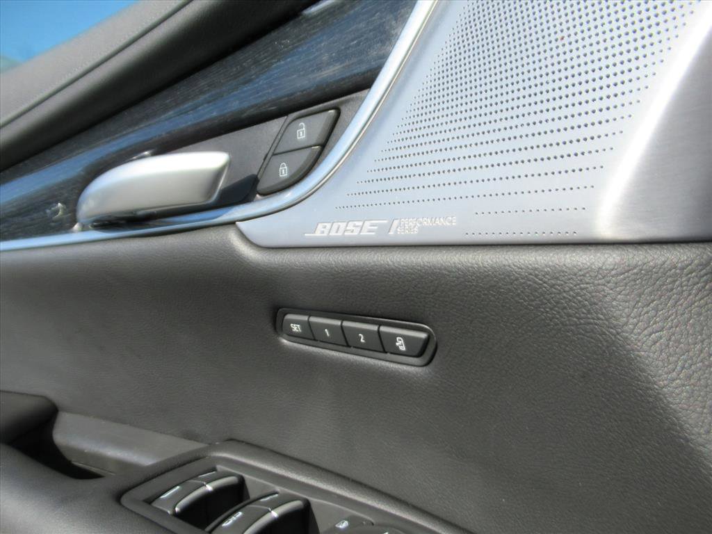 Used 2025 Cadillac XT5 Premium Luxury image 27