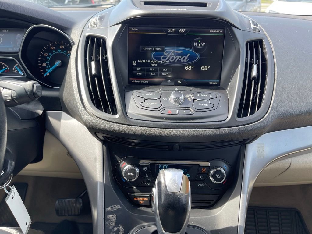 Used 2015 Ford Escape SE w/ Equipment Group 201A image 8