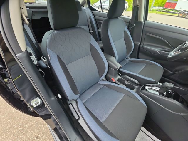 Certified 2025 Nissan Versa SV w/ Trunk Package FWD image 26