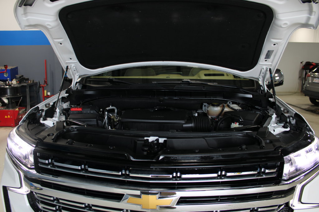 Used 2023 Chevrolet Suburban Premier AWD/4WD image 8