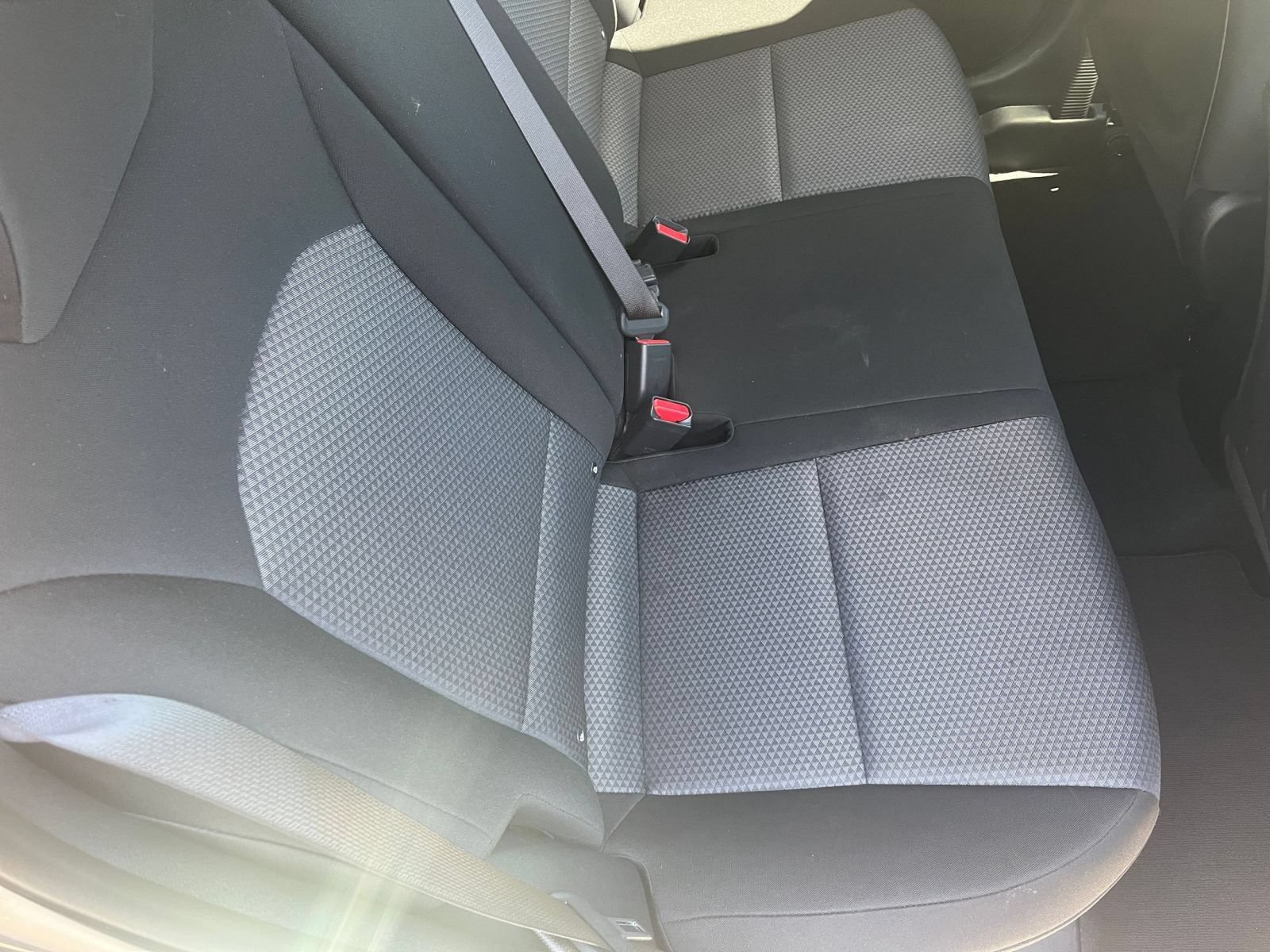 Used 2025 Kia Soul LX w/ LX Technology Package FWD image 37