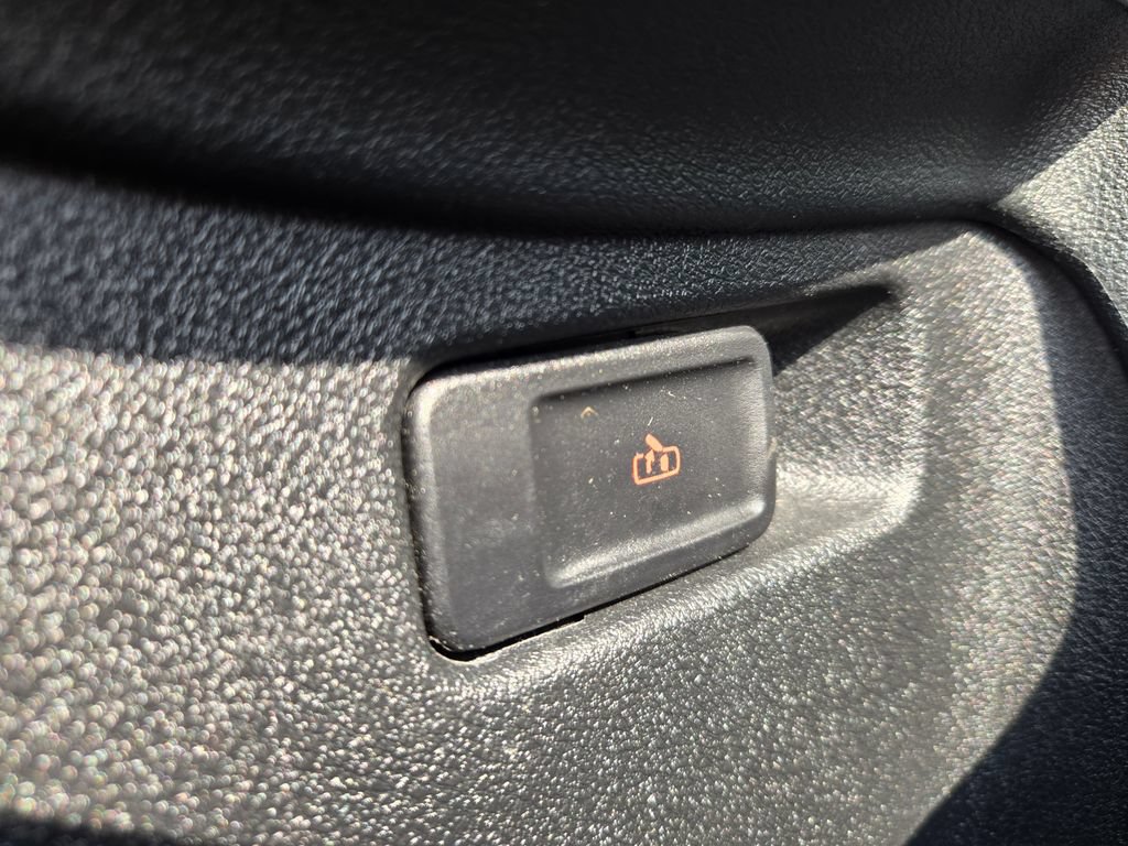 Used 2024 Lincoln Aviator Reserve AWD/4WD image 29