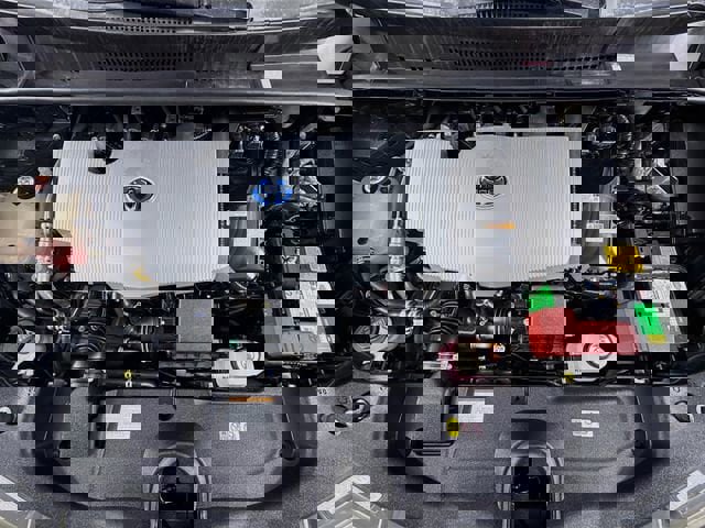 Certified 2019 Toyota Prius XLE w/ Carpet Mat Package image 27