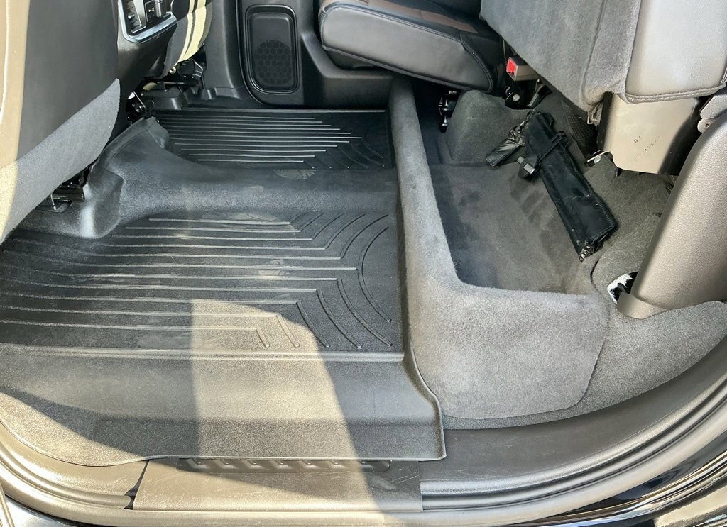 Used 2021 Chevrolet Silverado 1500 High Country w/ Technology Package image 27