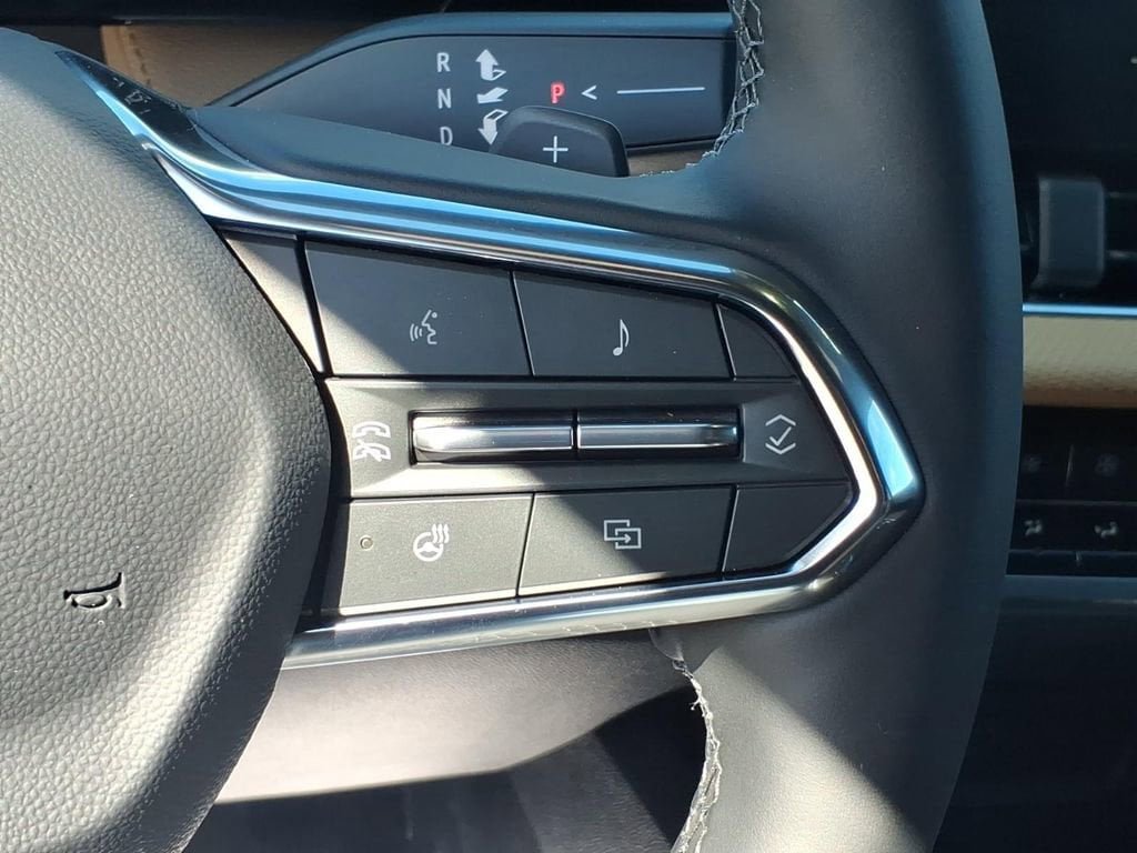 New 2026 Chevrolet Equinox ACTIV w/ Convenience Package III image 18
