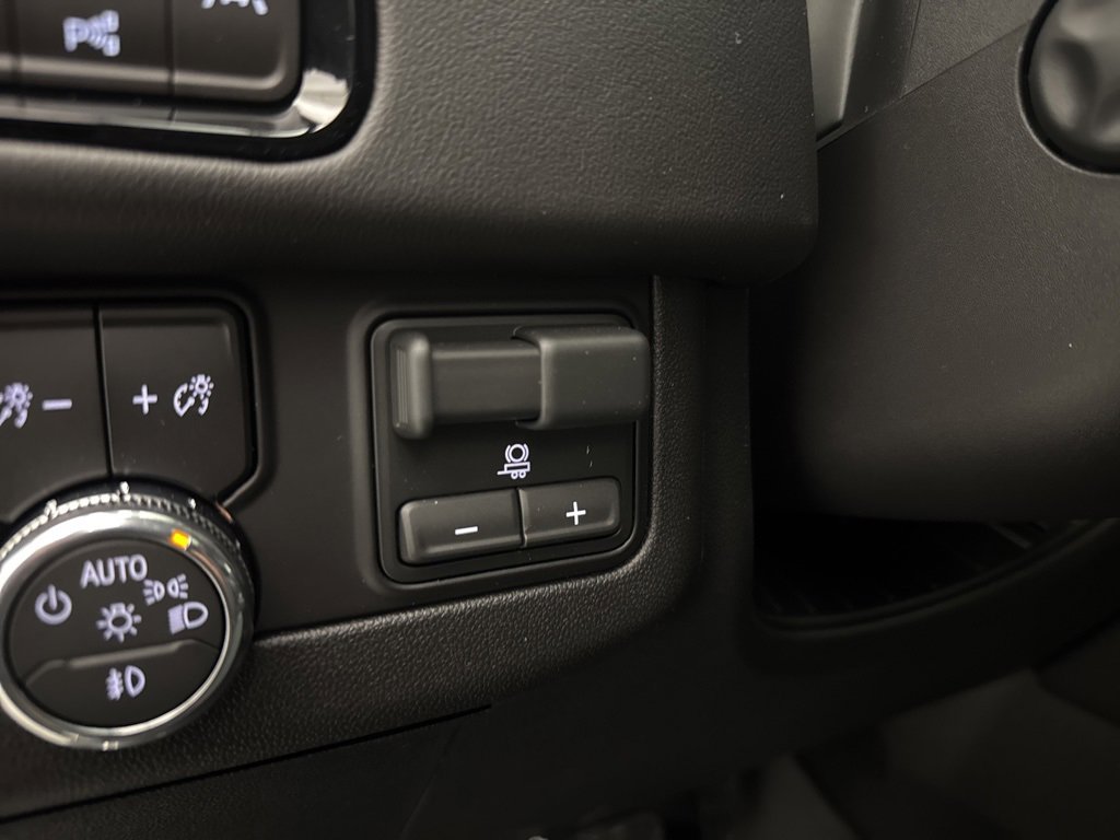 New 2026 GMC Yukon AT4 image 30