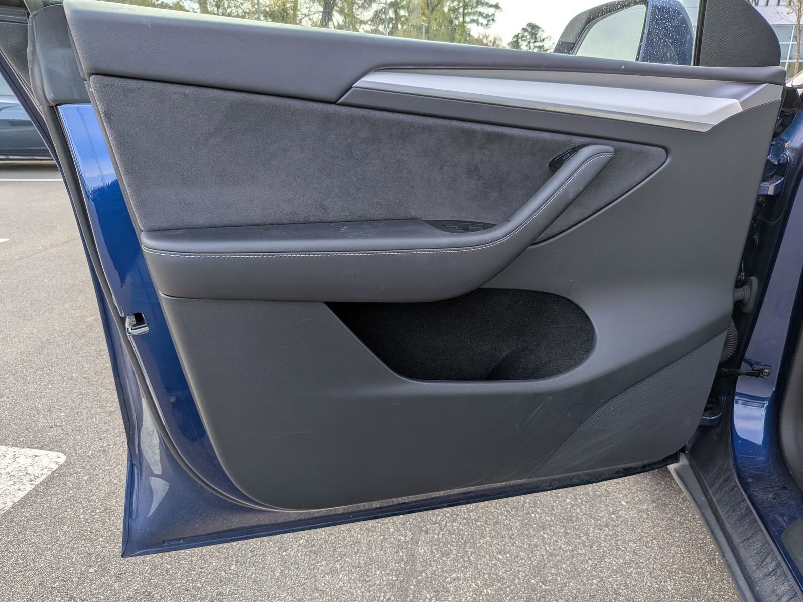 Used 2023 Tesla Model Y Long Range image 12