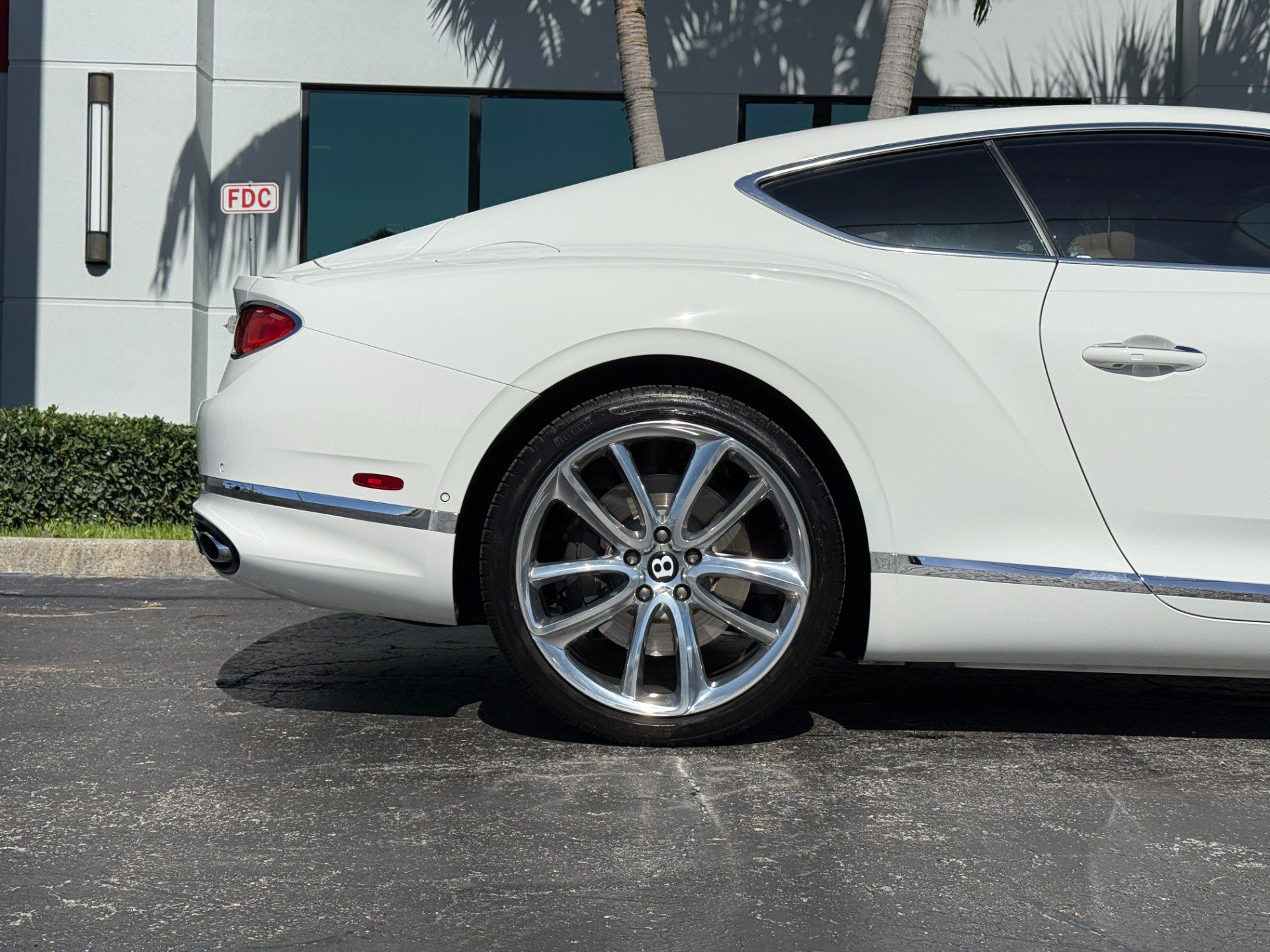 Used 2023 Bentley Continental GT Azure AWD/4WD image 6