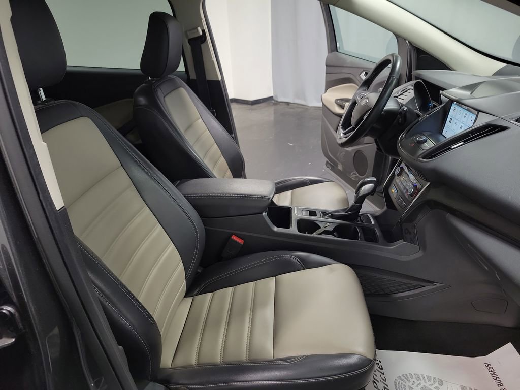 Used 2019 Ford Escape SEL image 22