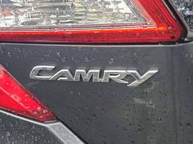 Used 2012 Toyota Camry XLE w/ Leather Pkg FWD image 3