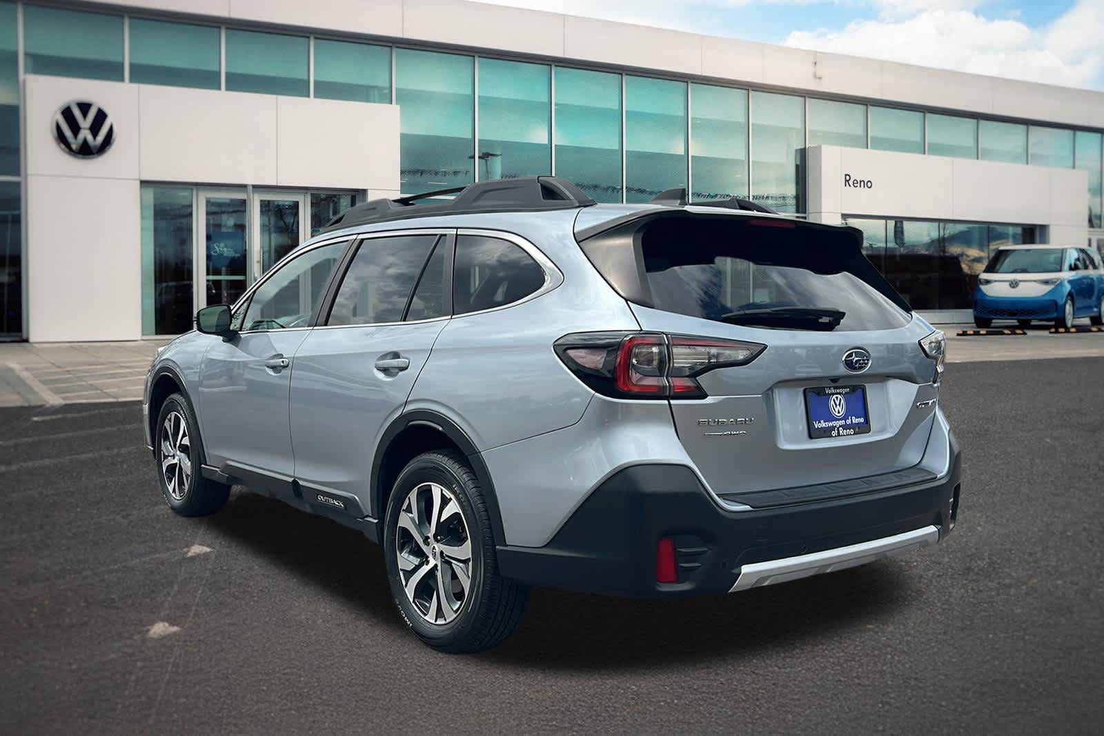 Used 2022 Subaru Outback Limited image 7