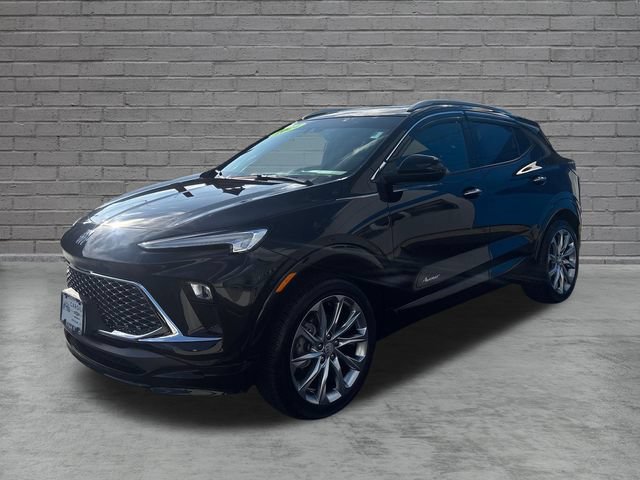 Used 2024 Buick Encore GX Avenir w/ Avenir Convenience Package AWD/4WD image 3
