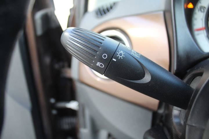 Used 2012 FIAT 500 Lounge image 17