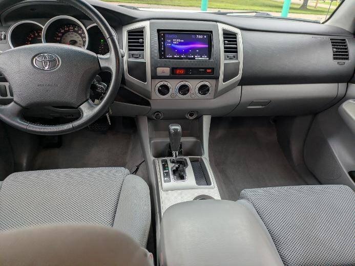 Used 2007 Toyota Tacoma PreRunner RWD image 18
