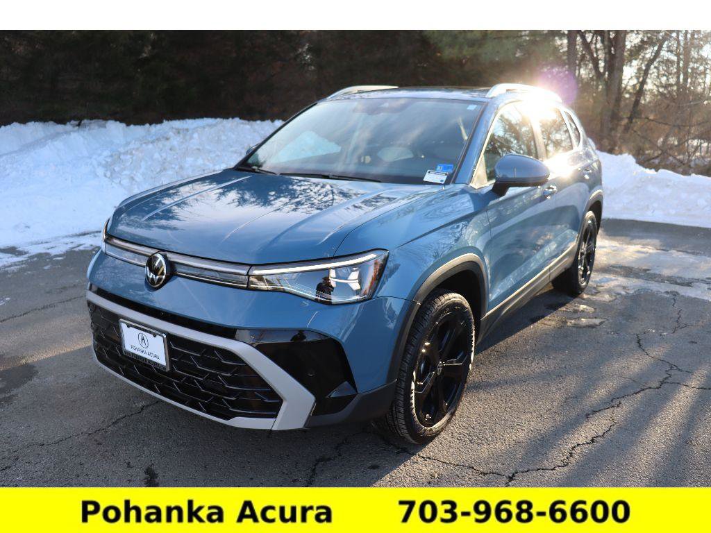 Used 2025 Volkswagen Taos SEL image 3