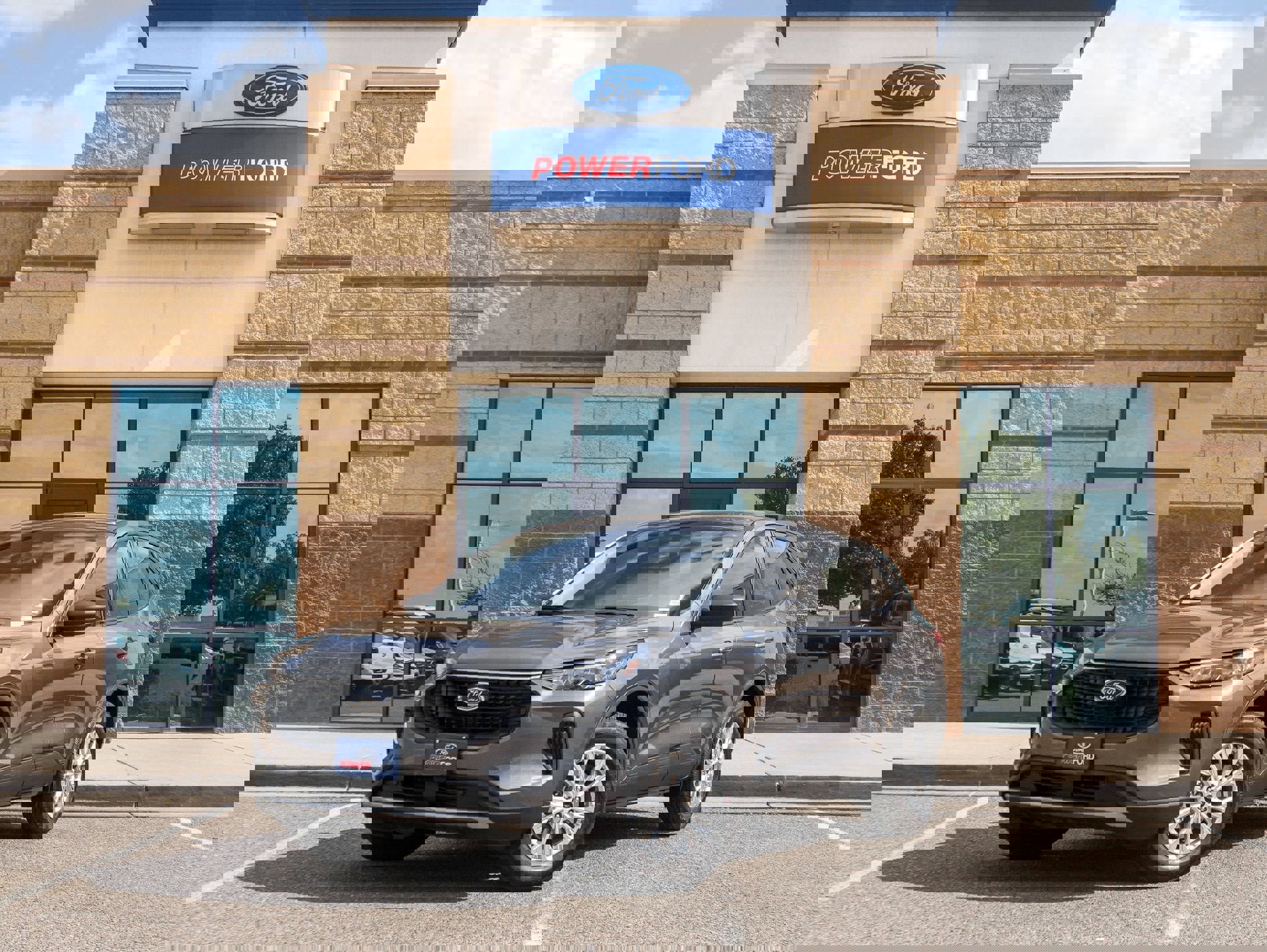 New 2025 Ford Escape ST-Line Elite w/ Tech Pack #2 image 2