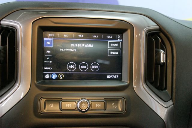 Used 2019 Chevrolet Silverado 1500 Custom w/ Custom Convenience Package AWD/4WD image 23