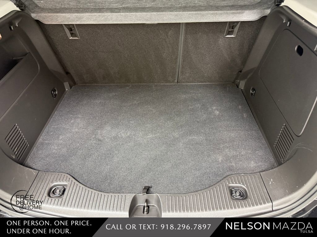 Used 2020 Chevrolet Trax LT w/ Redline Edition image 46