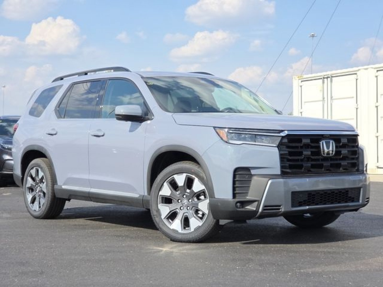 New 2026 Honda Pilot Touring image 2