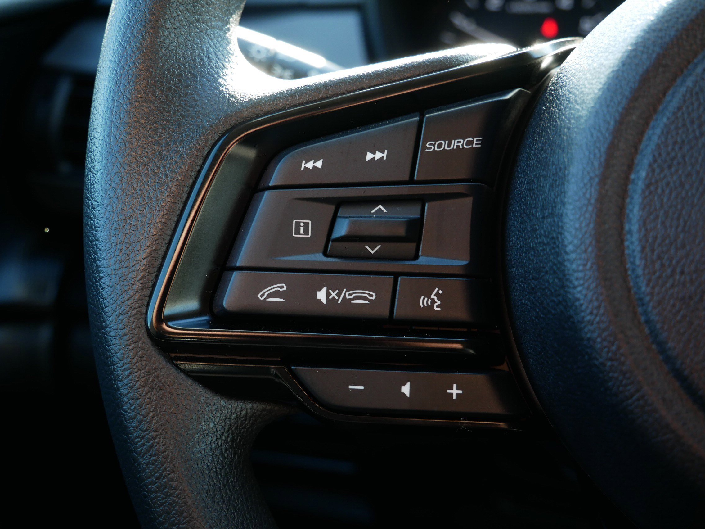 Certified 2025 Subaru Crosstrek 2.0i image 27