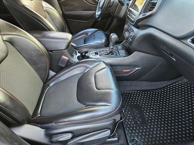 Used 2021 Jeep Cherokee Trailhawk w/ Trailer Tow Group image 18