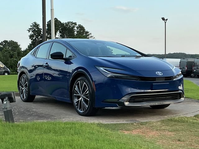 Used 2023 Toyota Prius XLE AWD/4WD image 1
