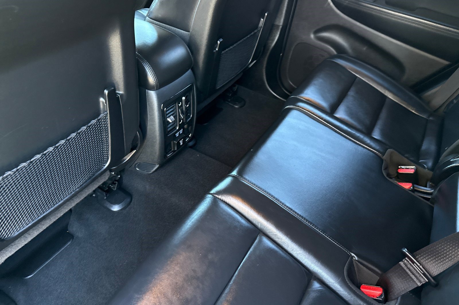 Used 2019 Jeep Grand Cherokee Limited image 26