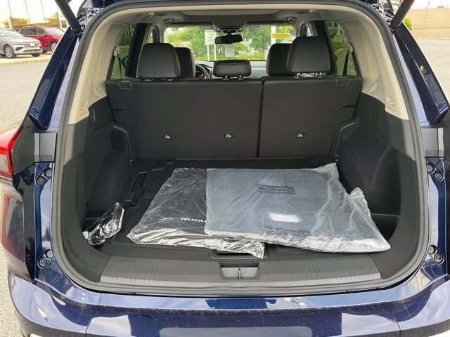 New 2026 Nissan Rogue Platinum AWD/4WD image 9
