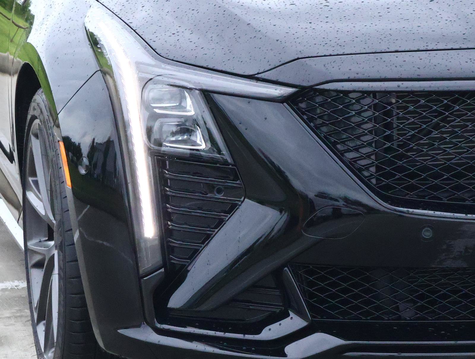 Used 2026 Cadillac CT5 V RWD image 9