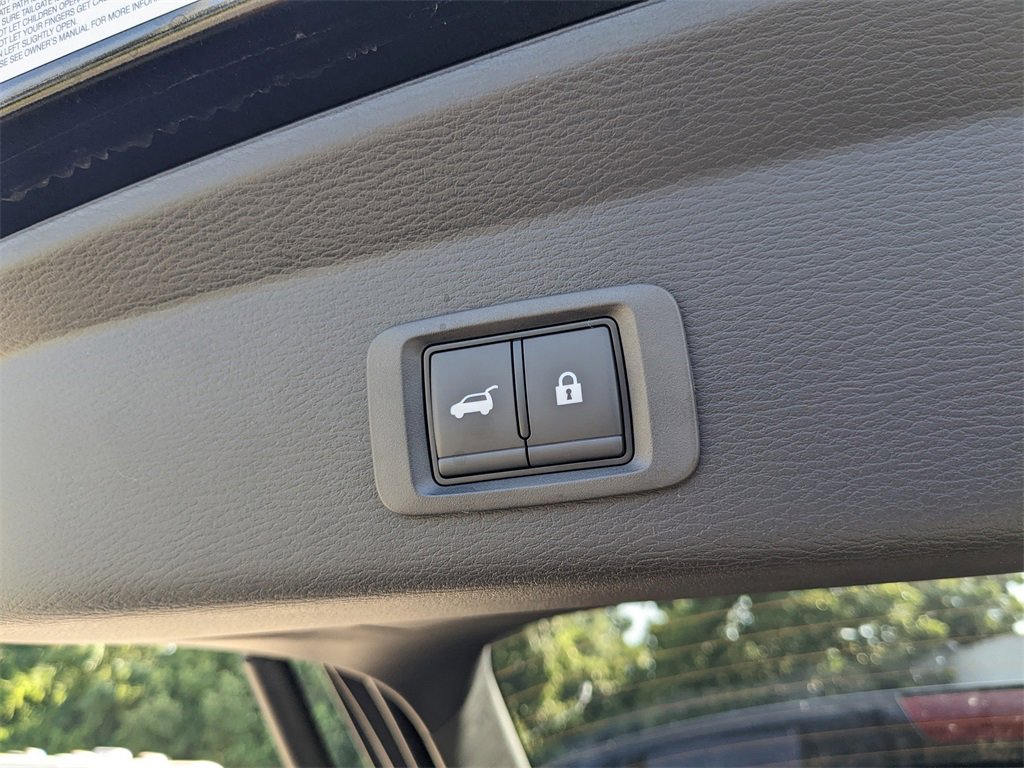 New 2025 Mitsubishi Outlander SE image 14