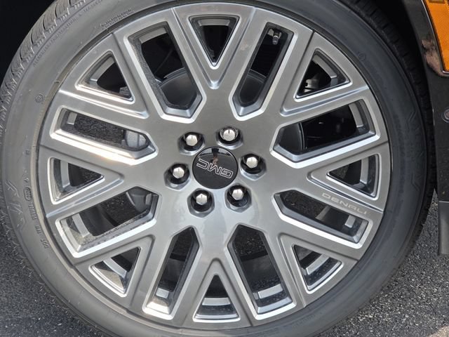 New 2026 GMC Yukon XL Denali Ultimate AWD/4WD image 13