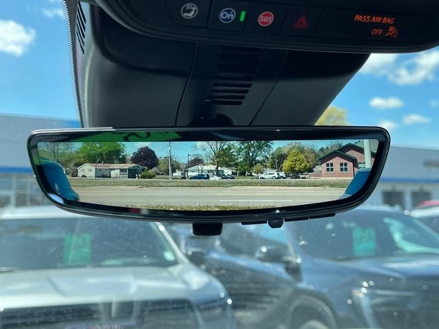 New 2026 Chevrolet Traverse Z71 w/ Enhanced Driving Package AWD/4WD image 27