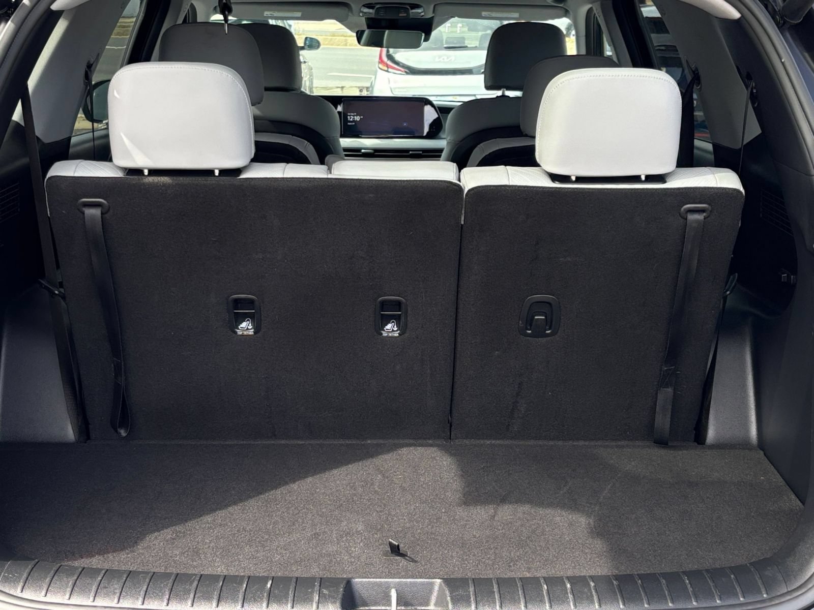Used 2025 Hyundai Palisade SEL FWD image 32