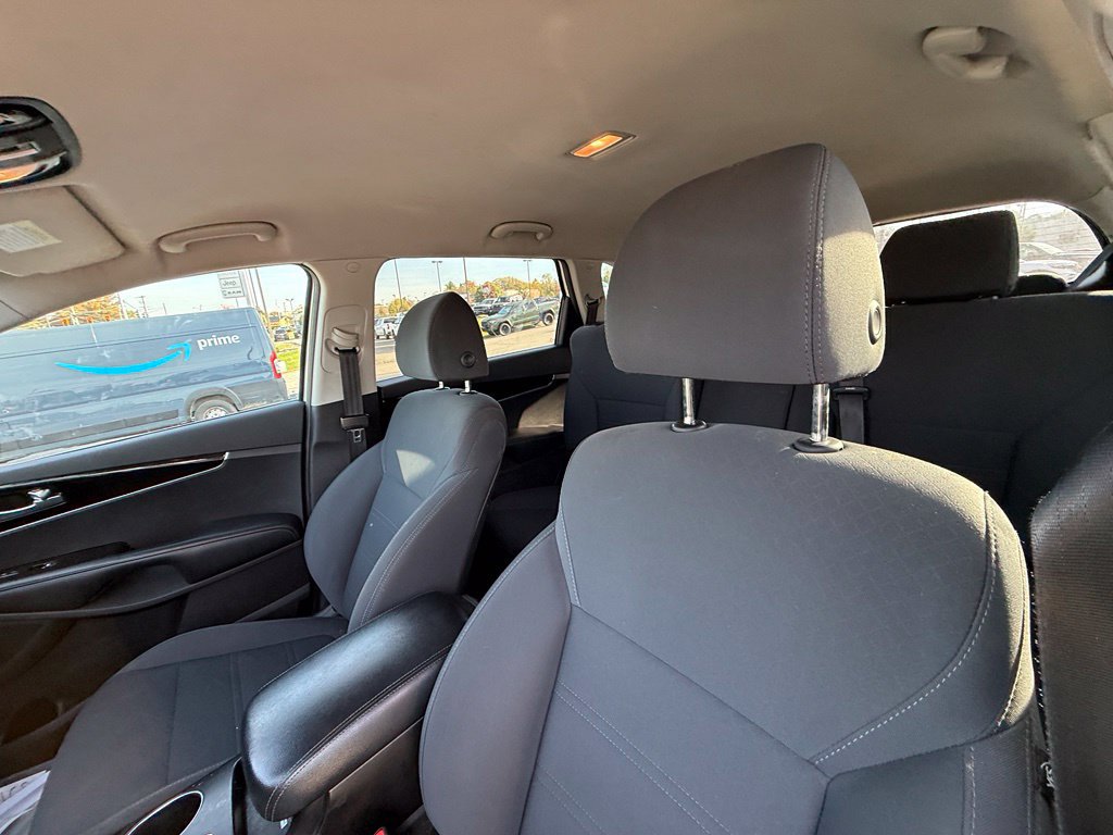 Used 2019 Kia Sorento AWD V6 image 13
