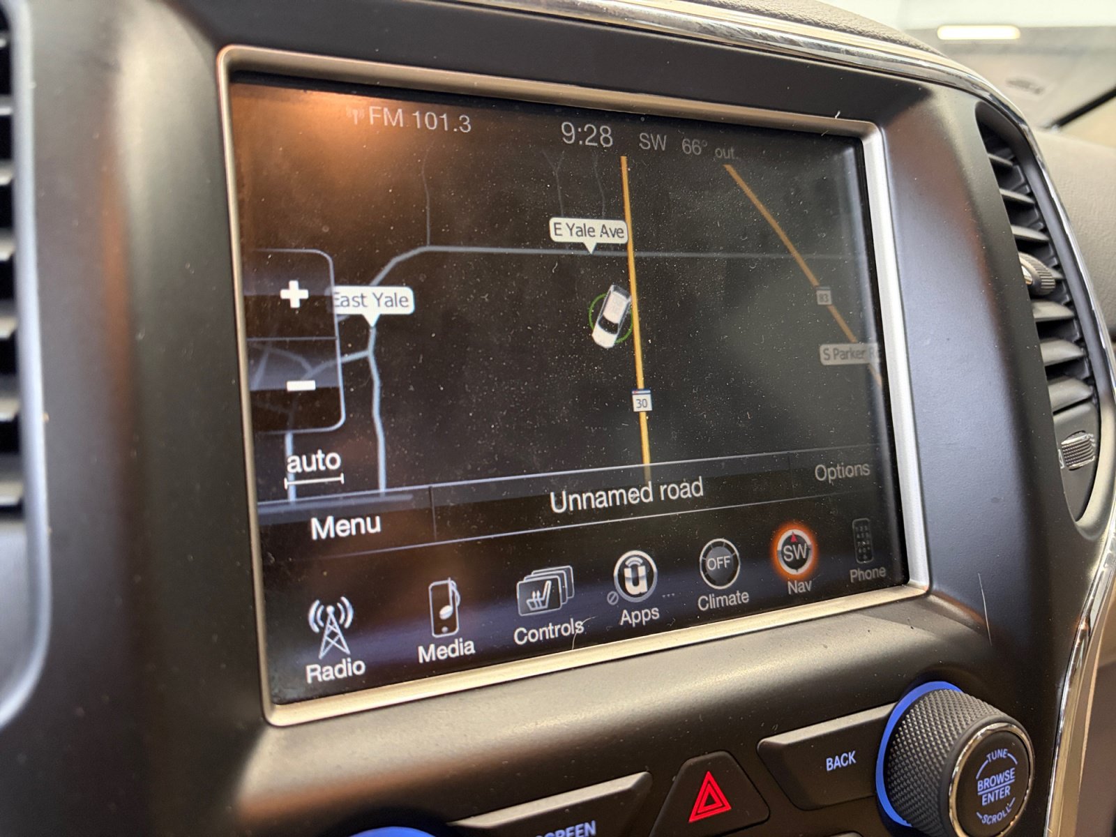 Used 2015 Jeep Grand Cherokee Limited AWD/4WD image 25