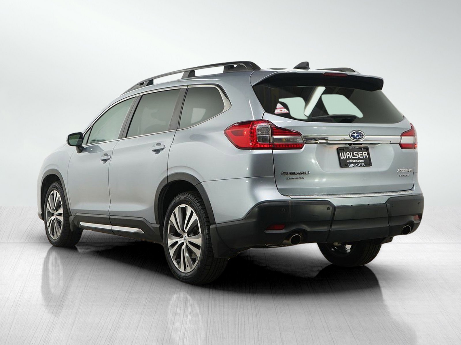 Used 2019 Subaru Ascent Limited w/ Popular Package #2A AWD/4WD image 3