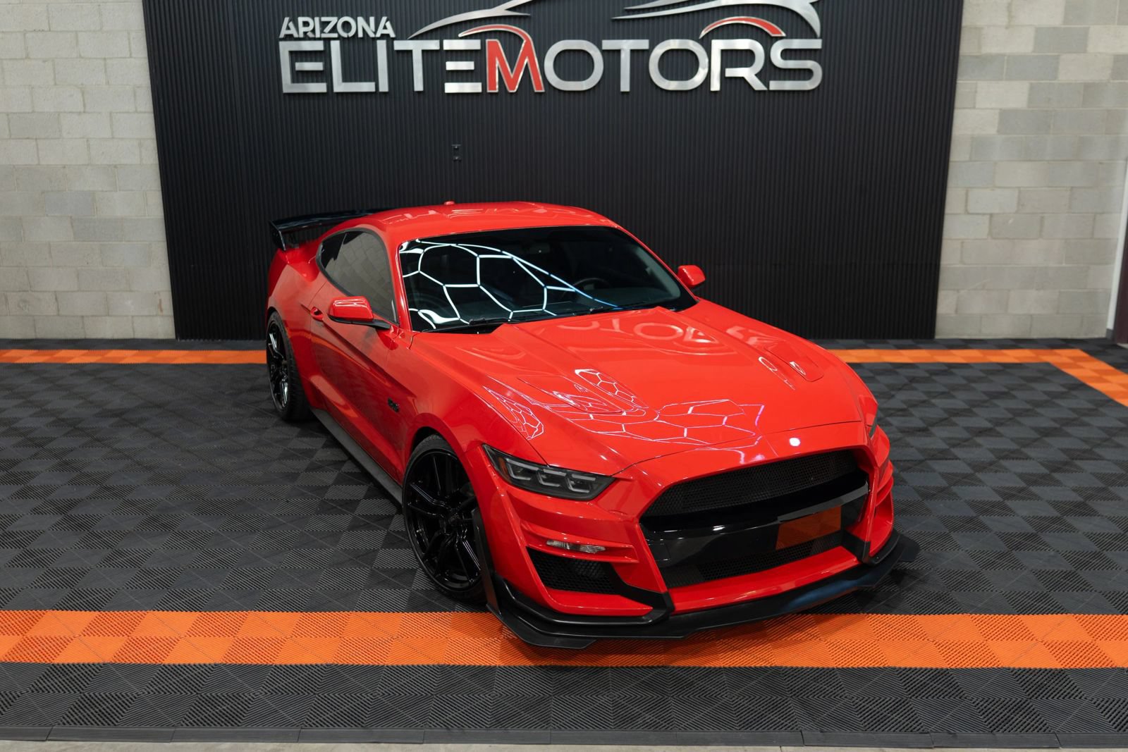 Used 2016 Ford Mustang GT Premium w/ GT Performance Package RWD image 4