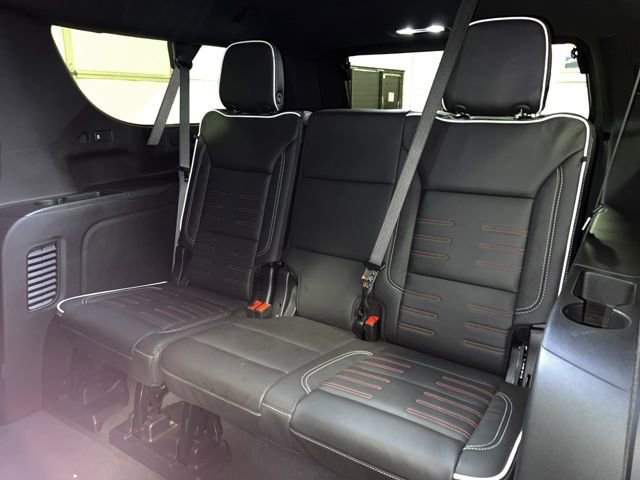 Used 2025 GMC Yukon XL AT4 Ultimate image 61