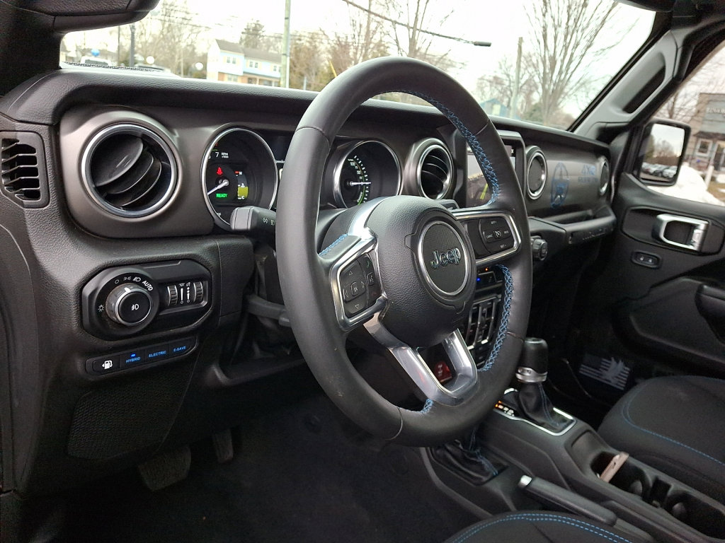 Used 2022 Jeep Wrangler Unlimited Rubicon 4xe w/ Cold Weather Group image 25