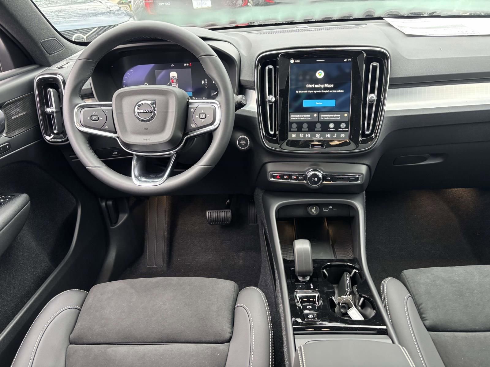 New 2026 Volvo XC40 B5 Ultra w/ Protection Package Premier AWD/4WD image 28